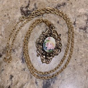 Beautiful vintage necklace